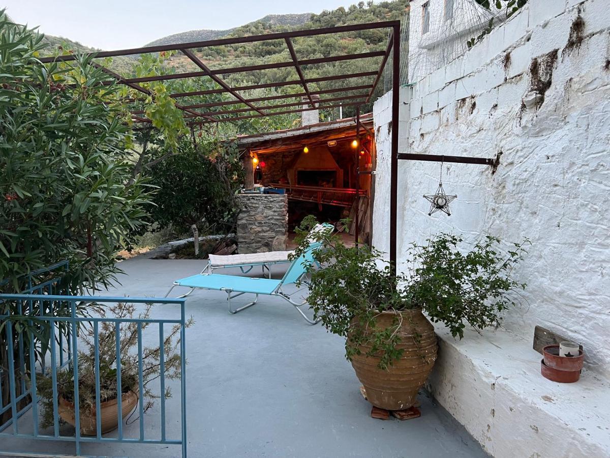 Maison Charme Avec Piscine Privee, Pres De La Mer A Sappounakeika, Tyros Sapounakeika 外观 照片